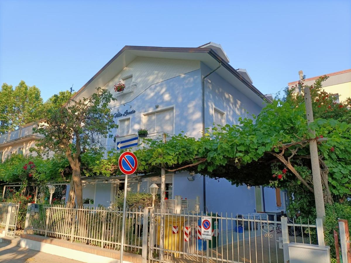 Villa Lauda B&B Rimini Extérieur photo