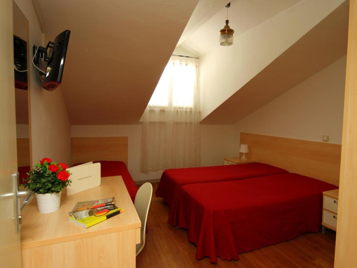 Villa Lauda B&B Rimini Extérieur photo