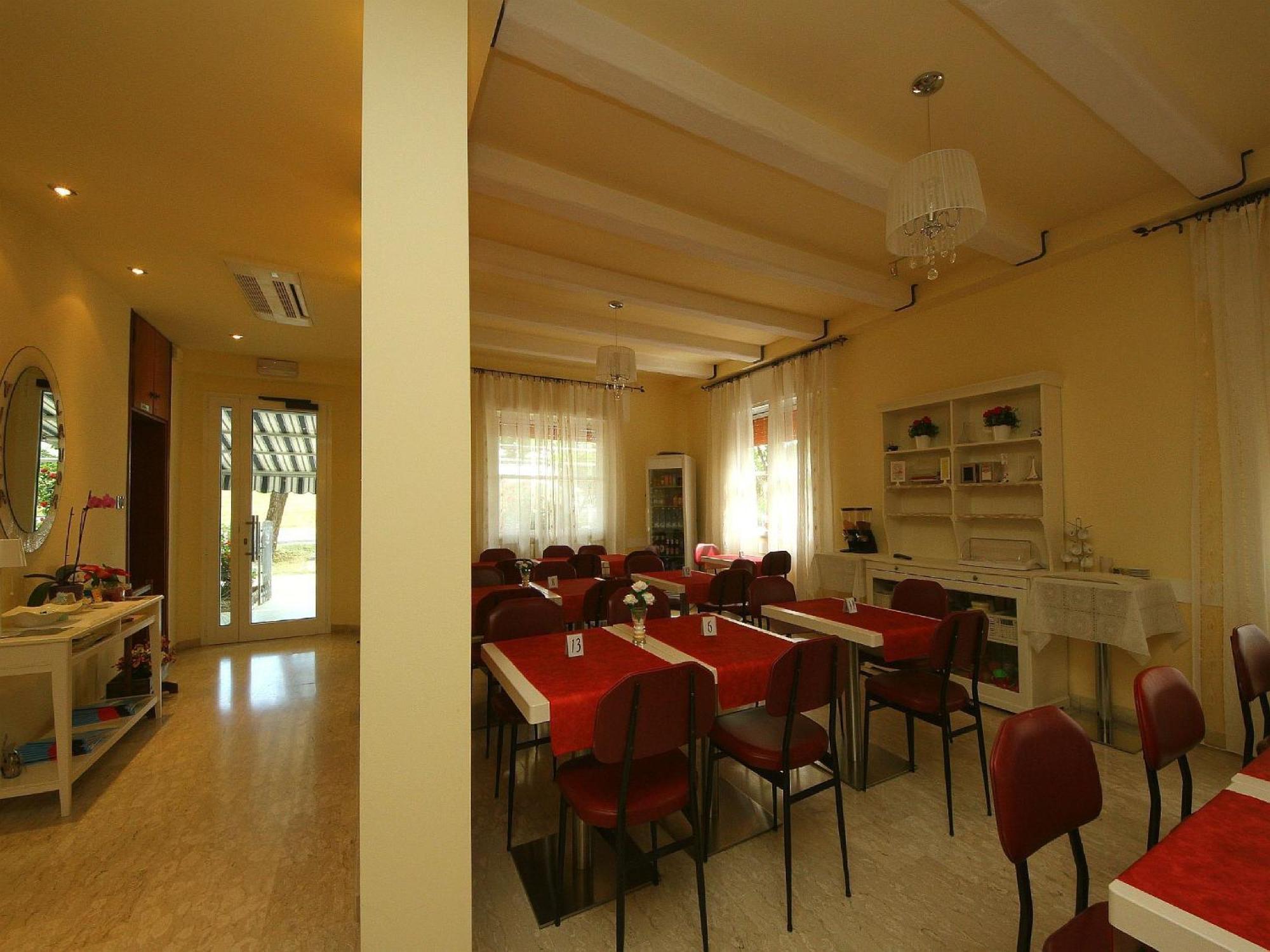 Villa Lauda B&B Rimini Extérieur photo
