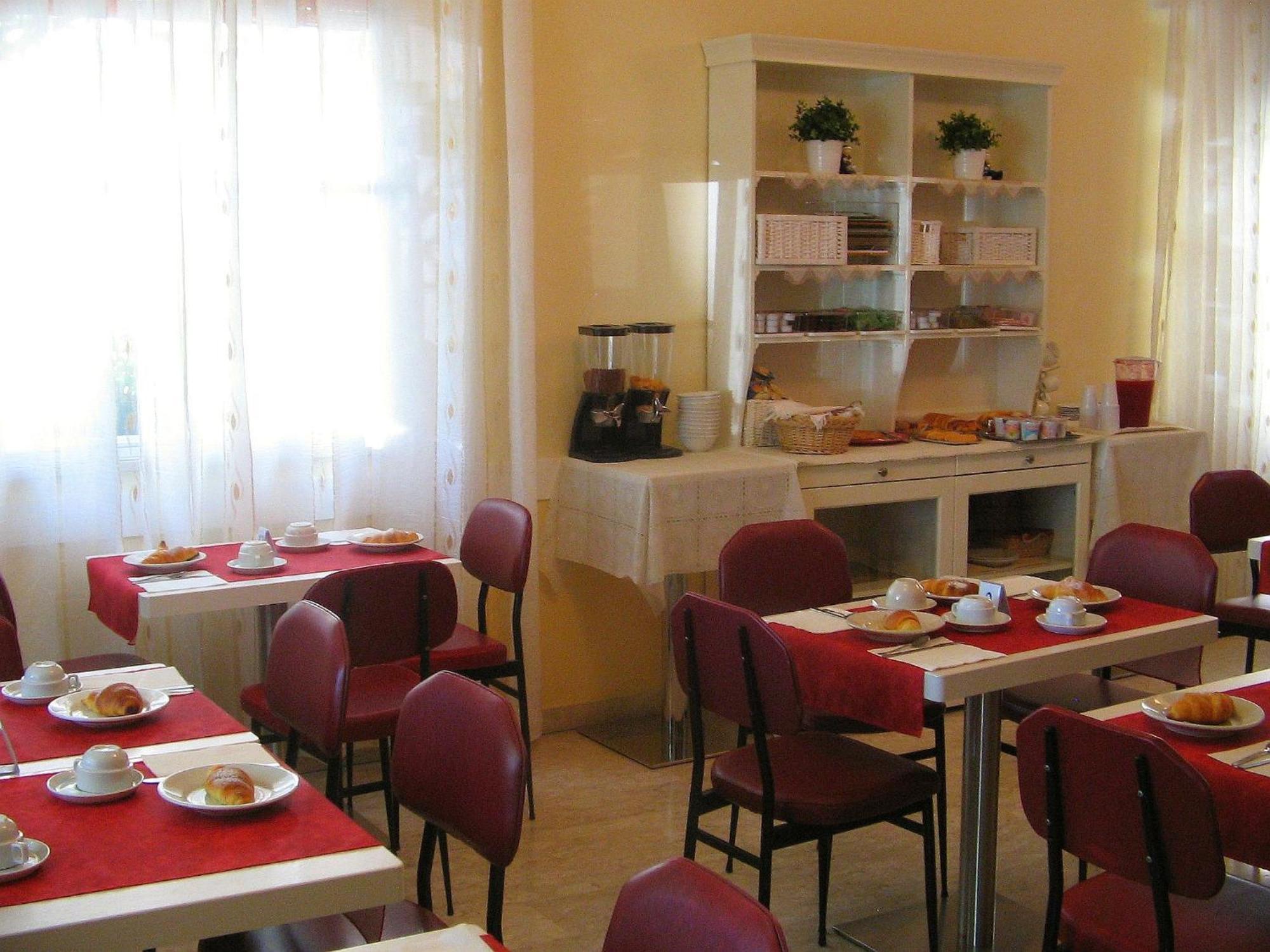 Villa Lauda B&B Rimini Extérieur photo